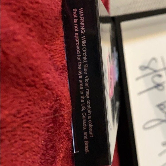 Violet Voss ESSENTIALS 2 EyeShadow Palette - Picture 7 of 13